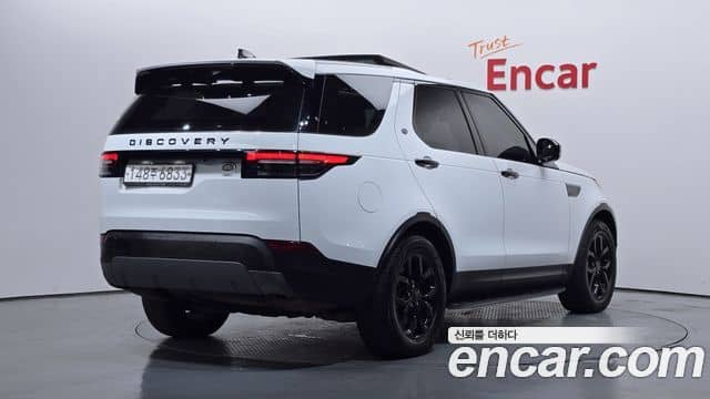 Land Rover Discovery 5, 2019