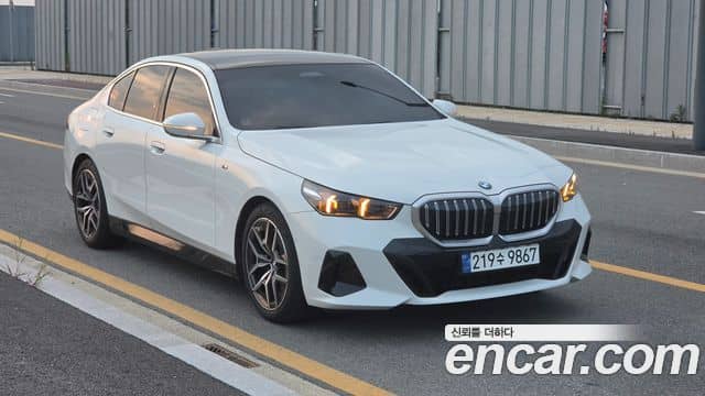 BMW 5 Series, 2024