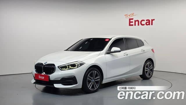 BMW 1 Series, 2022