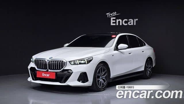 BMW 5 Series, 2023