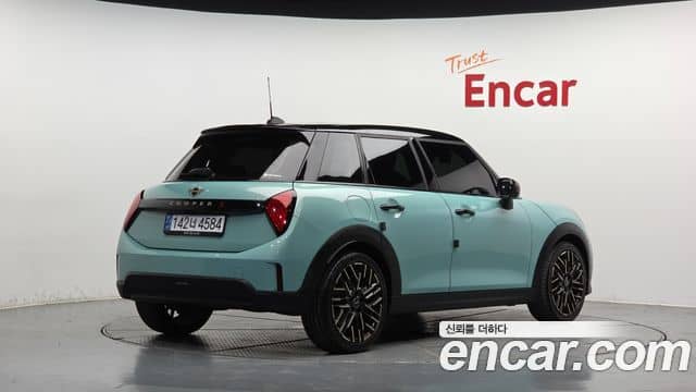 Mini Cooper S, 2024