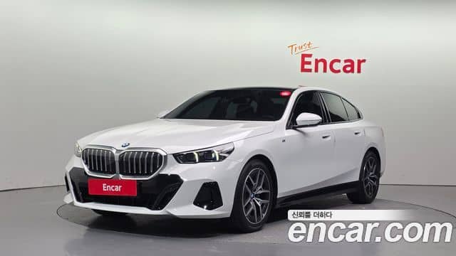BMW 5 Series, 2025