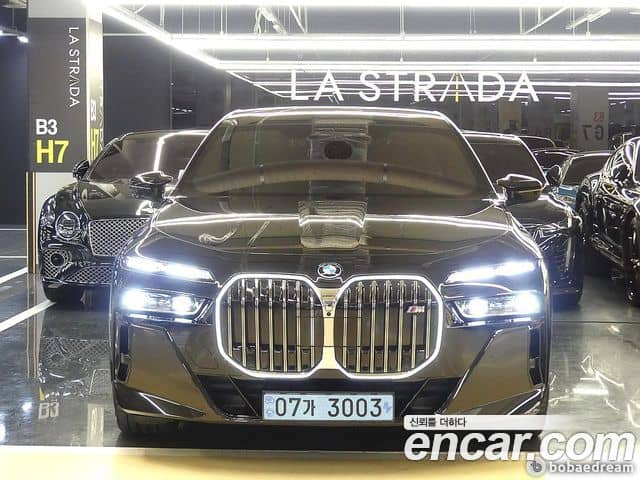BMW i7, 2024