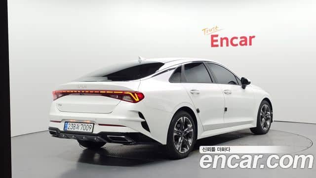 Kia K5, 2021