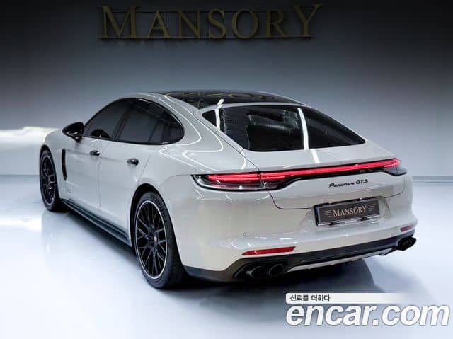 Porsche Panamera, 2021
