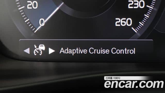 Volvo XC40, 2020