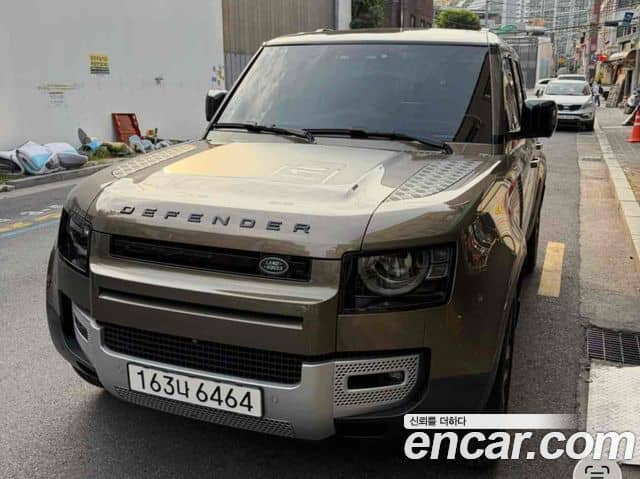 Land Rover Defender, 2023