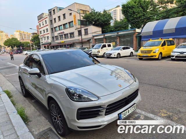 Porsche Cayenne, 2021