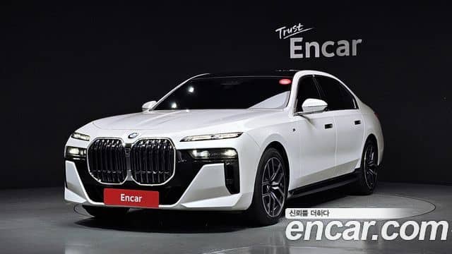 BMW 7 Series, 2022