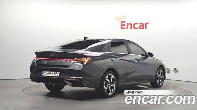 Hyundai Avante, 2022
