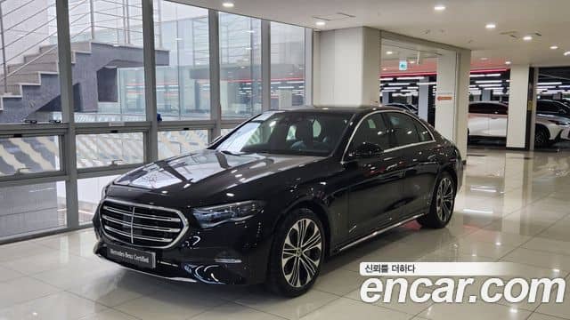 Mercedes-Benz E-Class, 2025