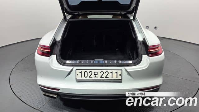 Porsche Panamera, 2018