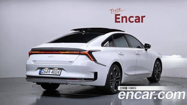 Kia K8, 2025