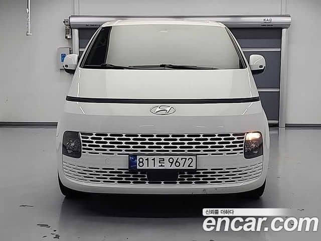Hyundai Staria, 2023