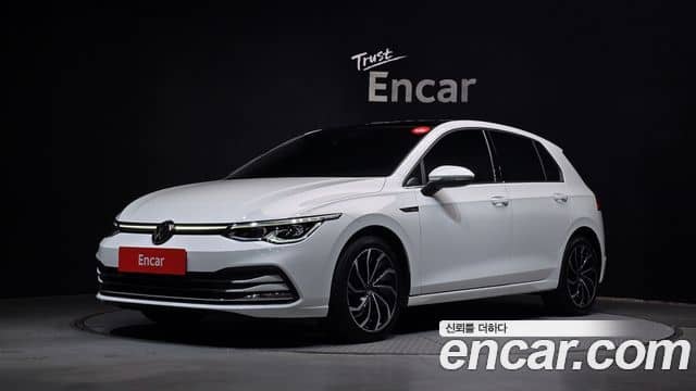 Volkswagen Golf, 2024