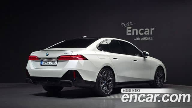 BMW 5 Series, 2025