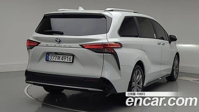 Toyota Sienna, 2025