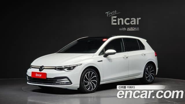 Volkswagen Golf, 2022