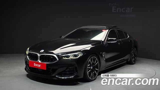 BMW 8 Series, 2022