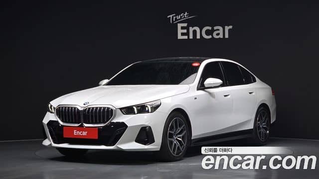 BMW 5 Series, 2024