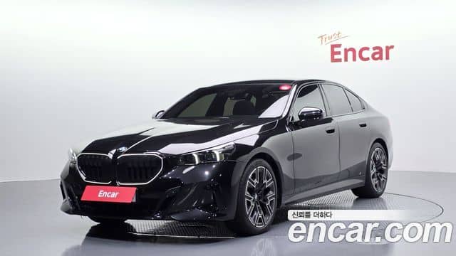 BMW 5 Series, 2025