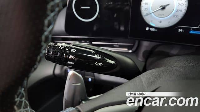 Hyundai The New Avante Hybrid, 2022