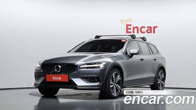 Volvo V60 Cross Country, 2019