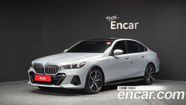 BMW 5 Series, 2024