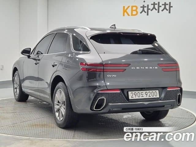 Genesis GV70, 2021