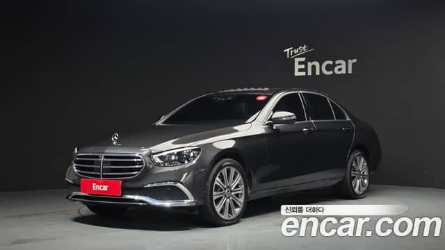 Mercedes-Benz E-Class, 2022