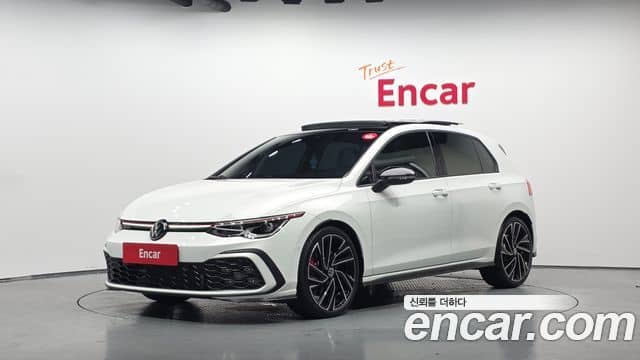 Volkswagen Golf, 2024