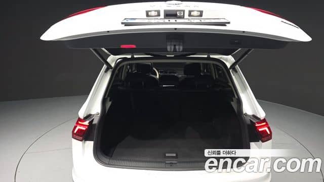 Volkswagen Tiguan, 2022