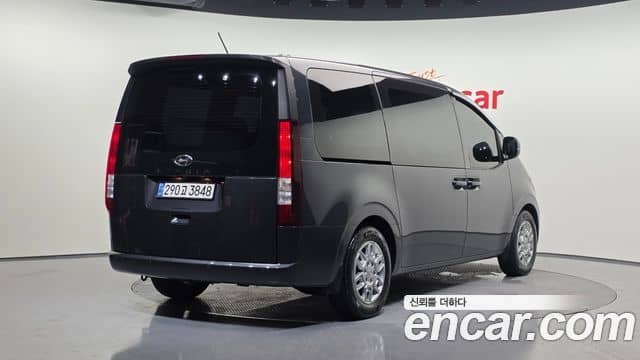 Hyundai Staria, 2022