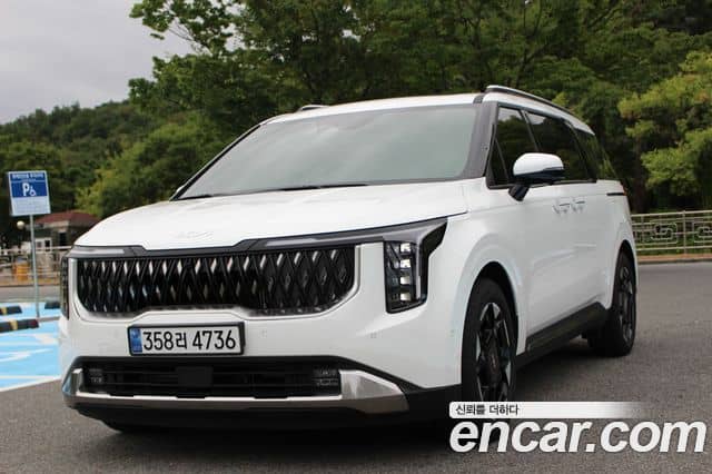 Kia Carnival, 2025