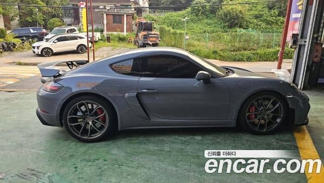 Porsche 718 Cayman, 2023