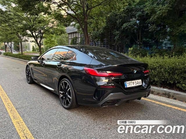 BMW 8 Series, 2026