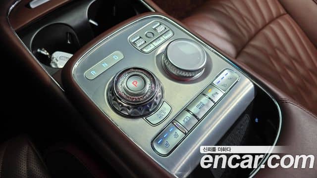 Genesis G90, 2022