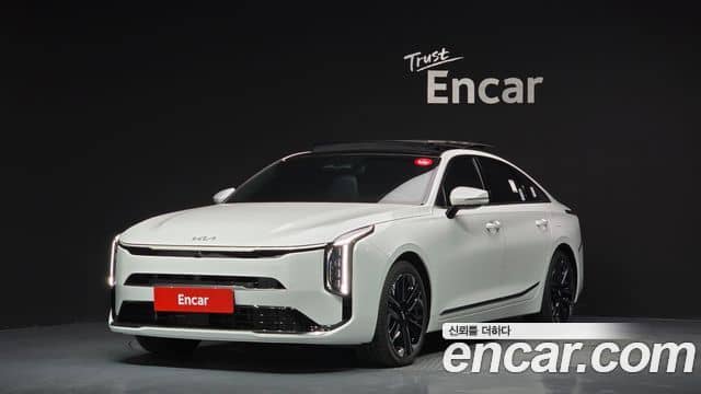 Kia K8, 2025
