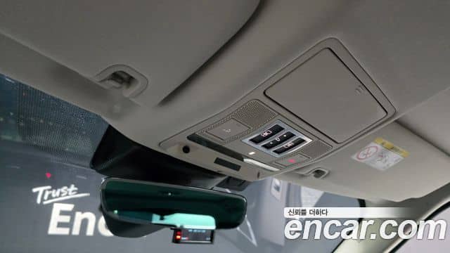 Land Rover Discovery 5, 2018
