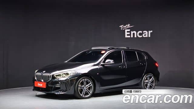 BMW 1 Series, 2022