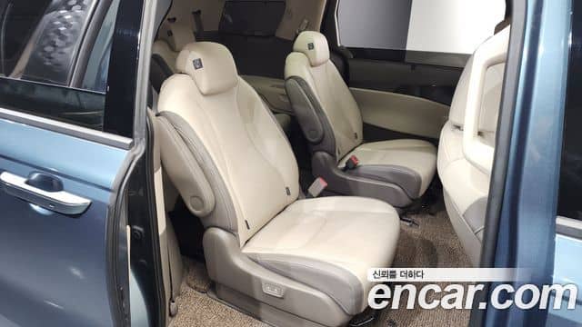 Kia Carnival, 2024