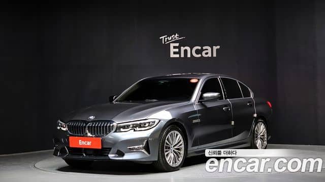 BMW 3 Series, 2021