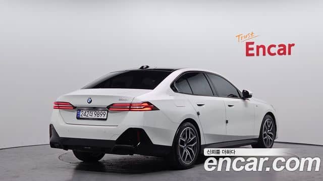 BMW 5 Series, 2024