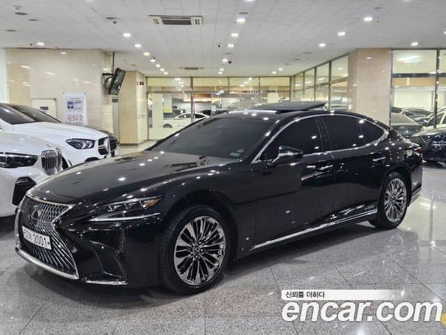 Lexus LS500h, 2018