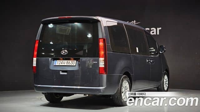 Hyundai Staria, 2023