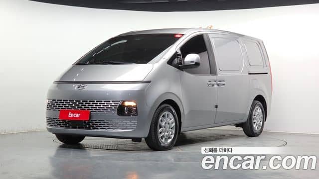 Hyundai Staria, 2023