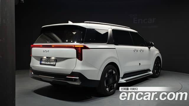 Kia Carnival, 2025