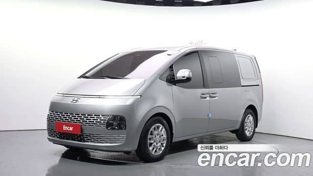 Hyundai Staria, 2022