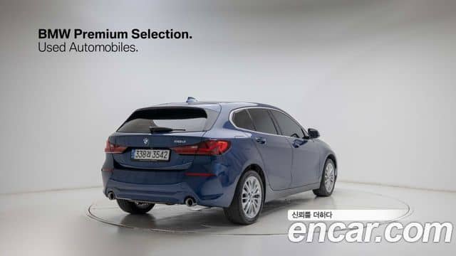 BMW 1 Series, 2021