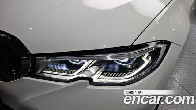 BMW 3 Series, 2022